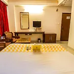 Fabhotel Amer Heritage Resort