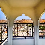 Fabhotel Amer Heritage Resort