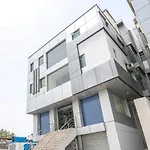 Oyo 15154 Hotel Rock On