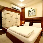 Hotel Highway King