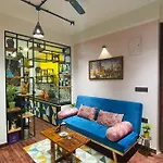 Vintage House... By “Ven A Casa - Home Stays”