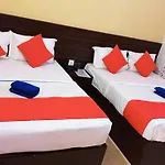 Hotel Om Palace - Couple Friendly & Local Id Accepted