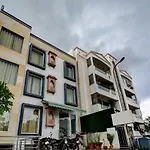 Oyo Flagship Hotel Taurus