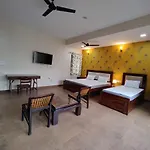 Neetu\'S Home Stay