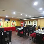 Oyo 5166 Hotel Crystal