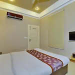 Hotel Dev Villas