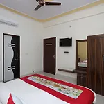 Collection O 10603 Hotel Mahima Palace