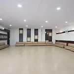 Oyo 23196 Hotel Yash Meridion