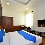 Hotel Sapphire World