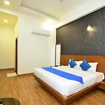Hotel Sapphire World