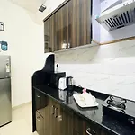 Bluo 2Br Jaipur - Lift, Balcony, Parking, Terrace