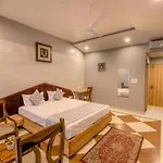 Gems Suites-A Boutique Stay