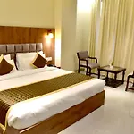 Hotel Aarna