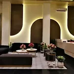 Lovely Studio Apartment 1-Bedroom With Small Kitchen And Pool