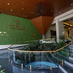 The Green Diamond