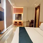 Hotel Mystic Inn