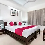 Palm Stay - Studios & Rooms