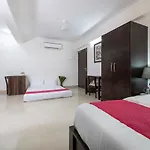 Palm Stay - Studios & Rooms