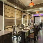 Oyo Rooms Lal Kothi Shopping Center