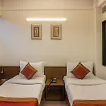 Oyo Rooms Lal Kothi Shopping Center