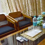 Budget Room At Banipark Cottage Llp