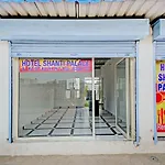 Oyo Flagship 81000 Hotel Shanti Palace