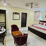 FabHotel Heritage Villa