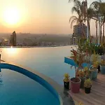 Aaj Studio Apt By Grand Anukampa With Pool