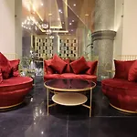 Diona Suites