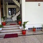 Manu Villa A Royal Stay