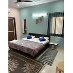 Uphar Homestay - Hotel & Restaurant, Jaipur