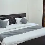 Collection O Ace Inn