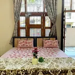 Spacious Tranquil Haven In Jaipur
