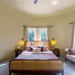 Stayvista\'S Mystic Castle With Terrace, Swimming Pool, Lawn With Gazebo