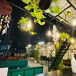 Hotel Empire Regency