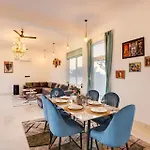Stayvista\'S Kundan Villa - Pet-Friendly Villa With Sprawling Lawn, Outdoor Pool