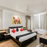 Fleur Hotel