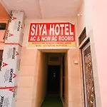 Spot On 76159 Siya Hotel
