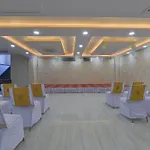 Fabhotel Pink City