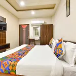 Fabhotel Gurukripa
