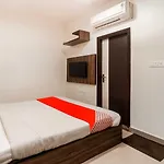 Flagship Hotel Metro View