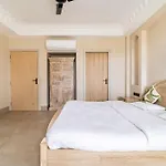 2 Bedroom Apartment With Balcony Aasa Stays