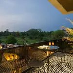 Stayvista At Talin Farms With Mountain View, Pool