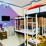 Moonlight Homestay & Hostel
