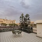 Saiba Outhouse- 4 Bed Room- Pool- Theatre- Partyhall- Garden & Terrace Sitting Area