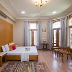 Stayvista\'S Krishnalaya Mansion, Featuring An Indoor Swimming Pool, Jacuzzi, Sauna, Tt Table, Indoor Games & A Lush Lawn For Your Enjoyment