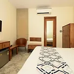 Hotel Yulia- Le Amour Inn