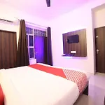 Flagship Hotel Crossroads