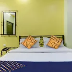 Spot On 39561 Hotel Deep