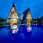 Elivaas 4 Bhk Pvt Pool & Party Hall - Oakwood Cottages
